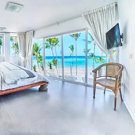 Dream Punta Cana Beachfront Apartment - 4-Bedroom Penthouse With Rooftop Bbq & Ocean Views